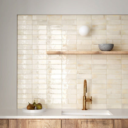 Hanoi White 2.5x8 Ceramic Subway Tile – Glazzio Surfaces